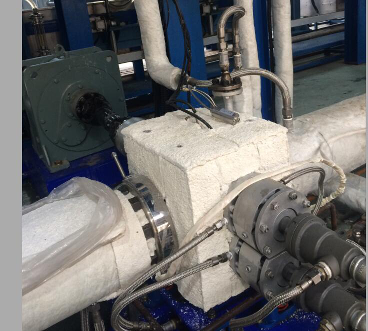 Large size discharge pump and 4